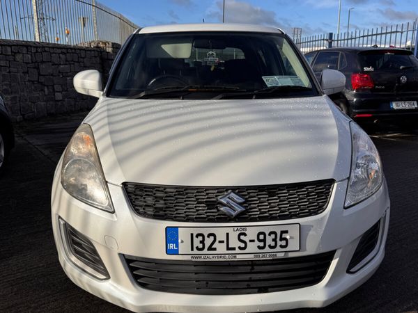 Suzuki Swift Hatchback, Petrol, 2013, White