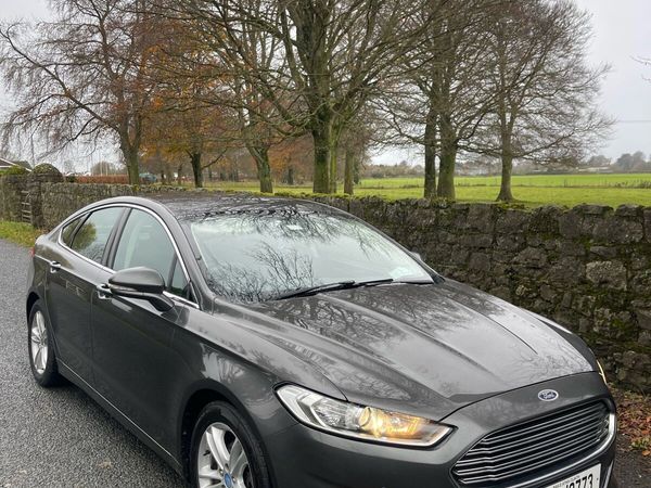 Ford Mondeo Hatchback, Diesel, 2016, Grey