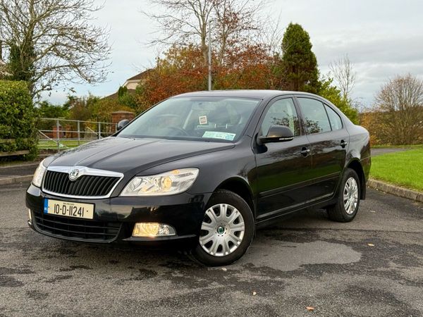 Skoda Octavia Hatchback, Diesel, 2010, Black