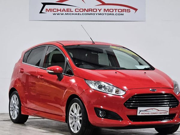 Ford Fiesta Hatchback, Petrol, 2014, Red