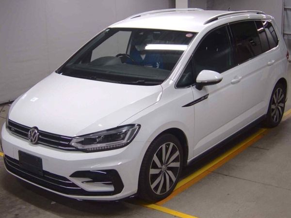 Volkswagen Touran Estate, Petrol, 2016, White