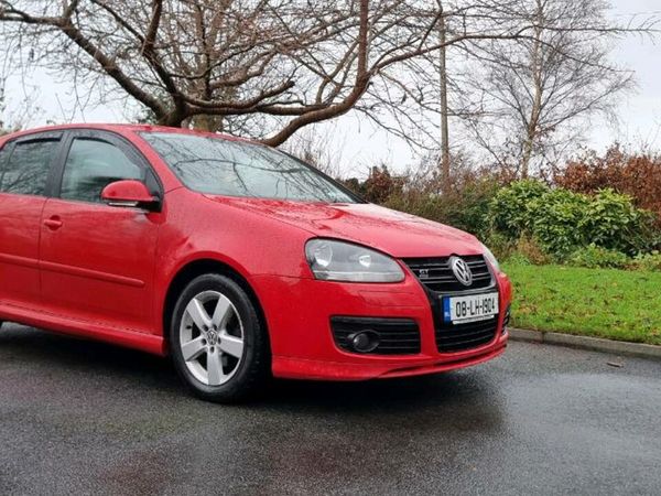 Volkswagen Golf Hatchback, Petrol, 2008, Red