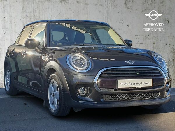 Mini Cooper Hatchback, Petrol, 2019, Black