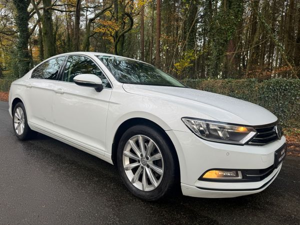 Volkswagen Passat Saloon, Diesel, 2017, White