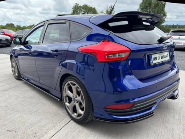 Ford Focus Hatchback, Diesel, 2016, Blue