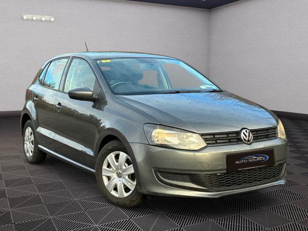 Volkswagen Polo Hatchback, Petrol, 2010, Grey