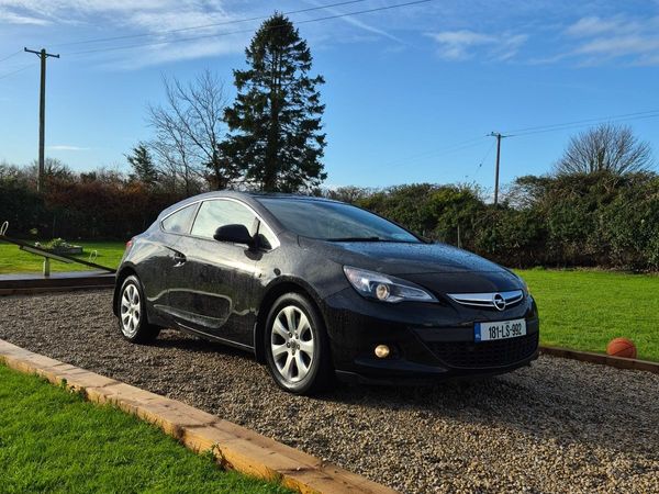 Opel Astra Hatchback, Petrol, 2018, Black