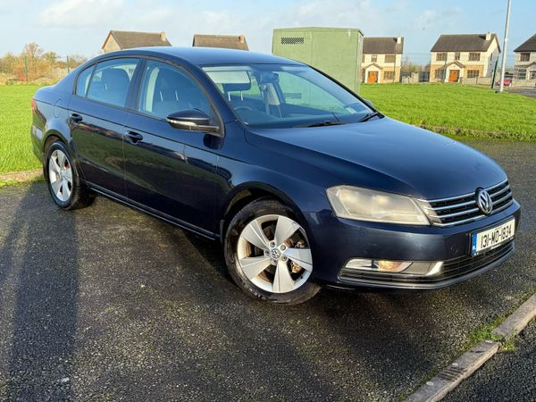 Volkswagen Passat Saloon, Diesel, 2013, Blue