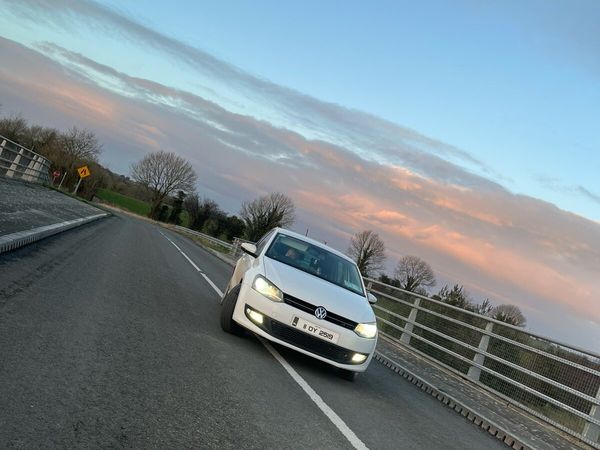 Volkswagen Polo Hatchback, Diesel, 2011, White