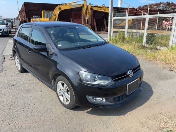 Volkswagen Polo Hatchback, Petrol, 2014, Black