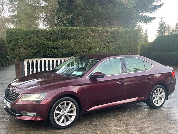 Skoda Superb Saloon, Diesel, 2015, Red