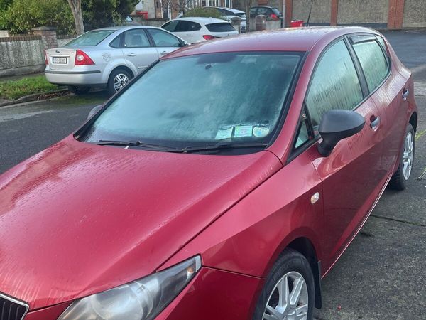 SEAT Ibiza MPV, Diesel, 2012, Red