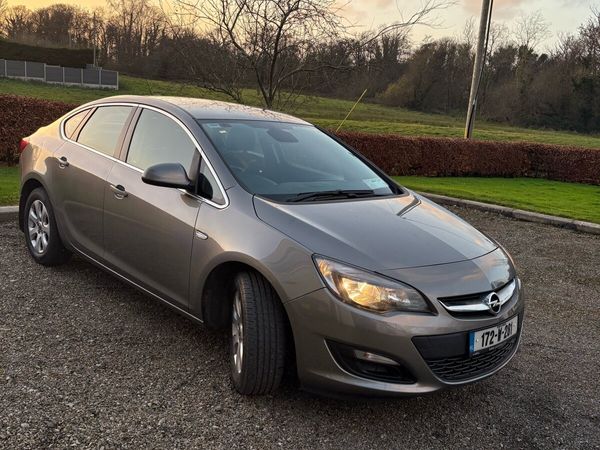Opel Astra Saloon, Diesel, 2017, Grey