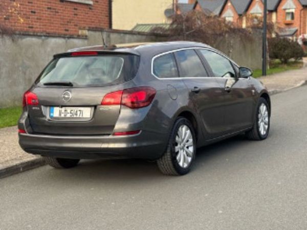 Vauxhall Astra Estate, Diesel, 2011, Grey