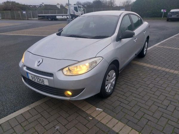 Renault Fluence Saloon, Diesel, 2011, Silver