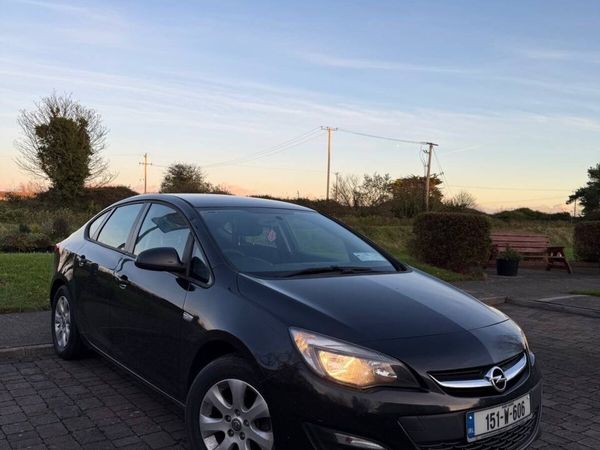 Opel Astra Saloon, Diesel, 2015, Black