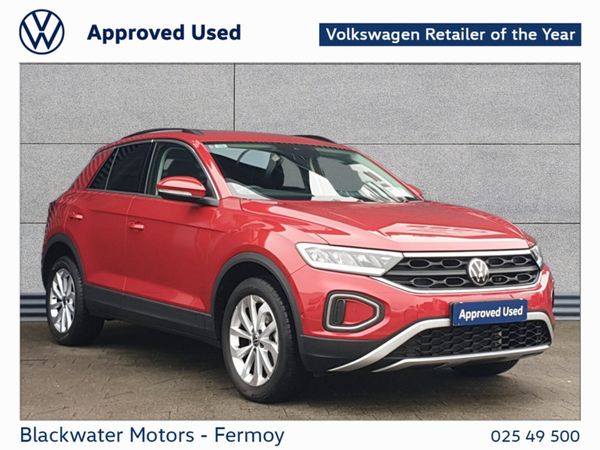 Volkswagen T-Roc SUV, Petrol, 2025, Red