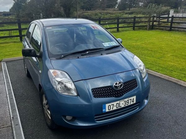 Toyota Yaris Hatchback, Petrol, 2007, Blue
