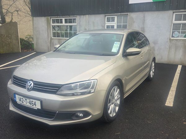 Volkswagen Jetta Saloon, Diesel, 2014, Silver