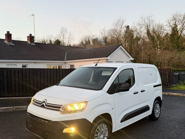 Citroen Berlingo MPV, Diesel, 2019, White