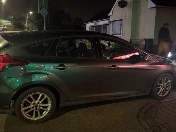 Ford Focus Hatchback, Diesel, 2016, Grey