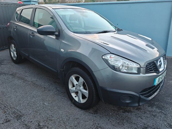 Nissan Qashqai Estate/Jeep, Diesel, 2013, Grey