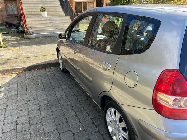 Honda Jazz Hatchback, Petrol, 2005, Grey