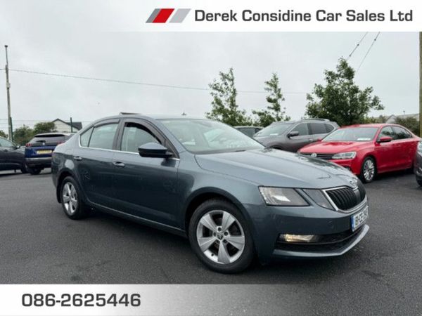 Skoda Octavia Hatchback, Diesel, 2018, Grey