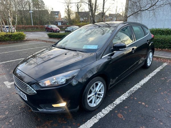Ford Focus Hatchback, Petrol, 2016, Black