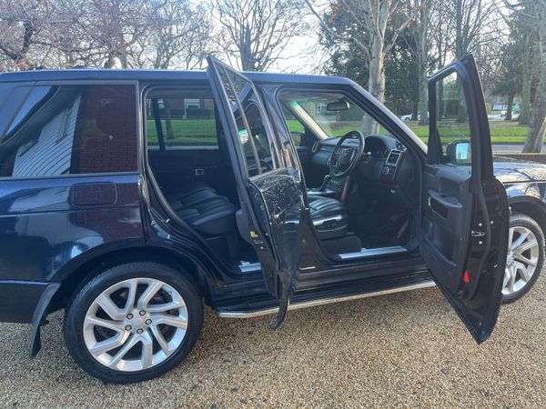Land Rover Range Rover SUV, Diesel, 2009, Blue