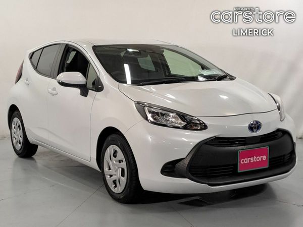 Toyota Aqua Hatchback, Petrol Hybrid, 2022, White