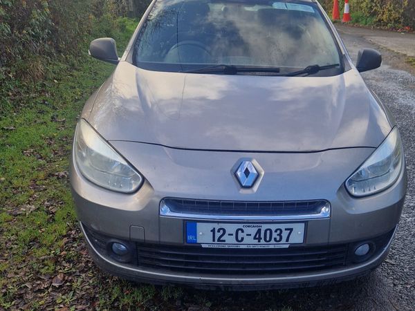 Renault Fluence Saloon, Diesel, 2012, Gold