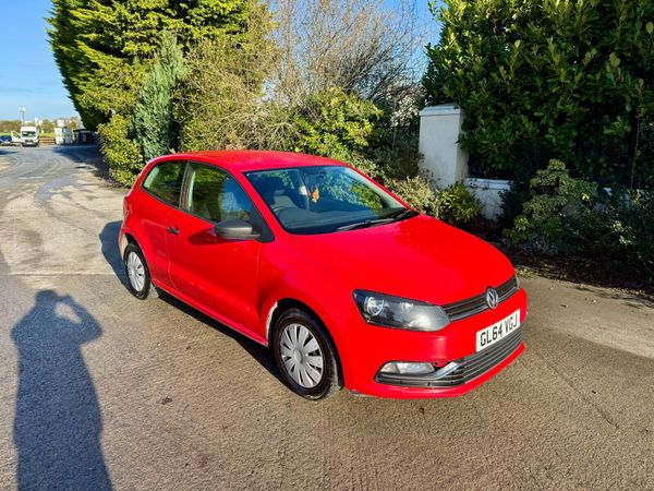 Volkswagen Polo Hatchback, Petrol, 2015, Red