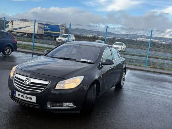 Vauxhall Insignia Hatchback, Diesel, 2012, Black