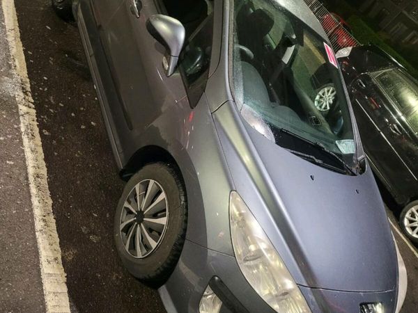 Peugeot 308 Hatchback, Diesel, 2009, Grey