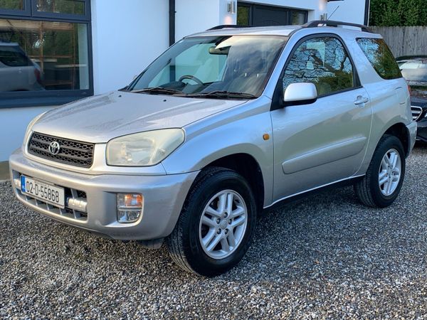 Toyota RAV4 SUV, Petrol, 2002, Silver