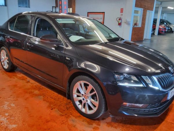 Skoda Octavia Saloon, Diesel, 2020, Black