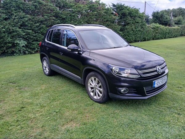 Volkswagen Tiguan SUV, Diesel, 2012, Black