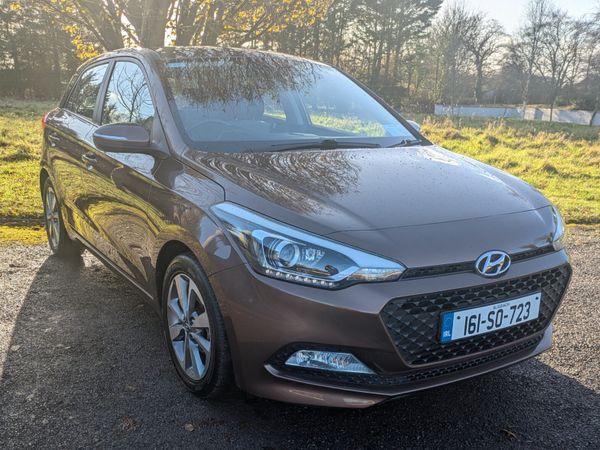Hyundai i20 Hatchback, Petrol, 2016, Bronze