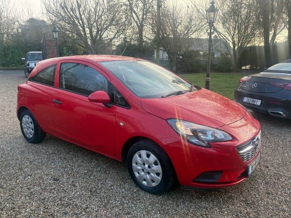 Opel Corsa Hatchback, Petrol, 2016, Red