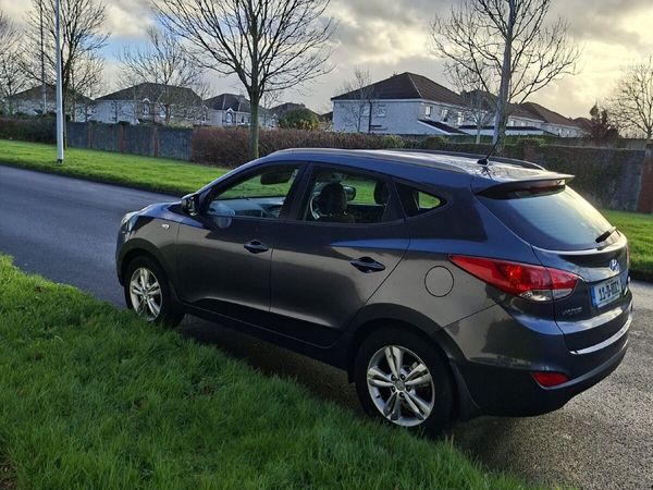 Hyundai ix35 SUV, Diesel, 2011, Grey