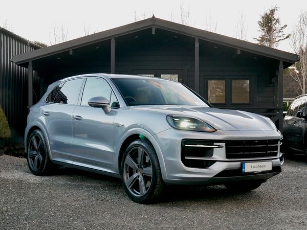 Porsche Cayenne SUV, Petrol Plug-in Hybrid, 2024, Grey