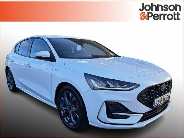 Ford Focus Hatchback, Petrol, 2023, White