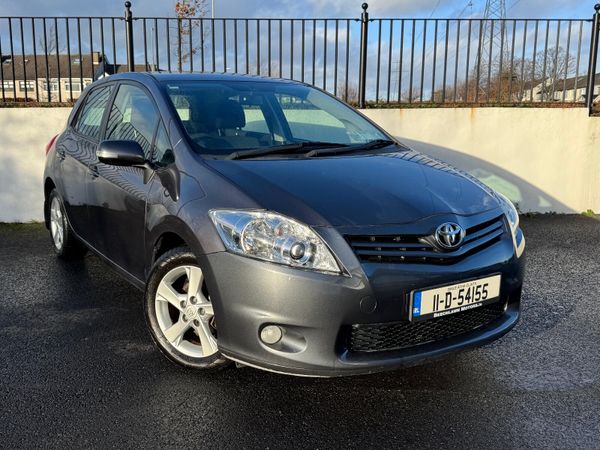 Toyota Auris Hatchback, Petrol, 2011, Grey