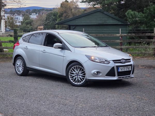 Ford Focus Hatchback, Petrol, 2014, Silver