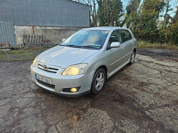 Toyota Corolla Hatchback, Petrol, 2005, Silver