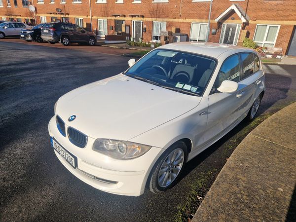 BMW 1-Series Hatchback, Petrol, 2010, White