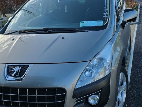 Peugeot 3008 MPV, Diesel, 2013, Grey