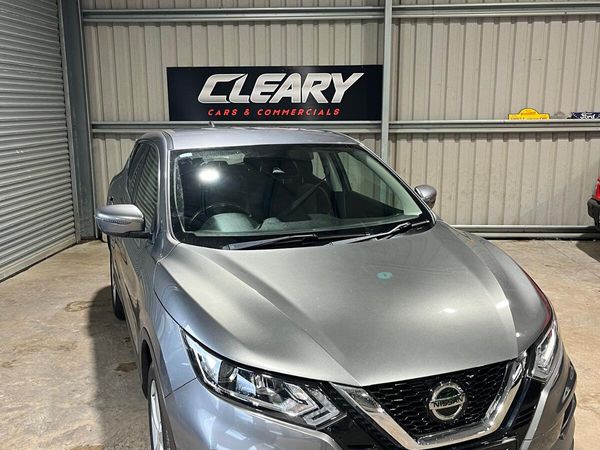 Nissan Qashqai SUV, Diesel, 2019, Grey