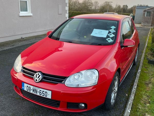 Volkswagen Golf Hatchback, Petrol, 2008, Red